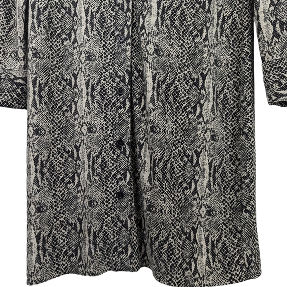 Revolve Norma Kamali Snake Print Shirt Dress Long Sleeve Collared M - Picture 5 of 9